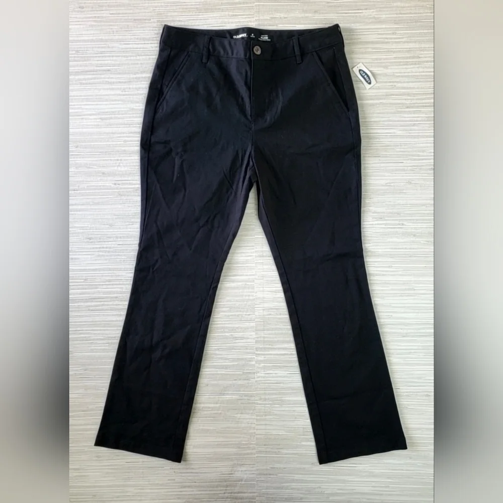 OLD NAVY High Waisted Wow Flare Soft Stretch Ankle Chino Pants Black 8 PETITE